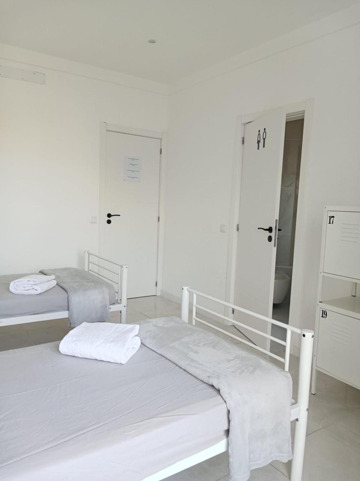 HostelccPortimão Zewnętrze zdjęcie